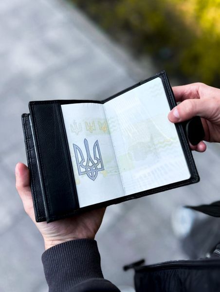 Портмоне Grand, Чоловіче шкіряне портмоне, Натуральна шкіра, Відділення для паспорту v203 фото